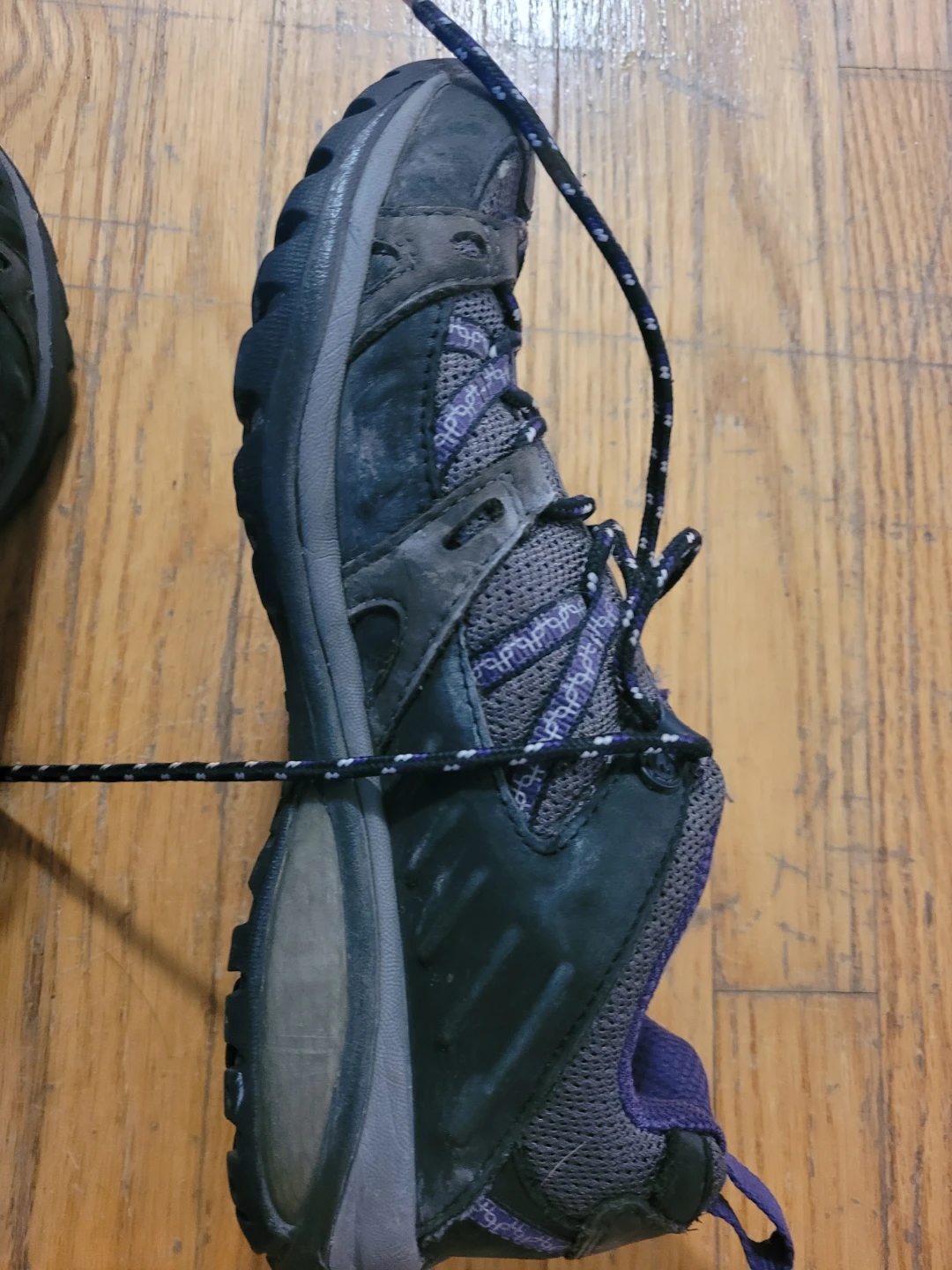 Women Size 7.5 Merrell Hiking Shoes