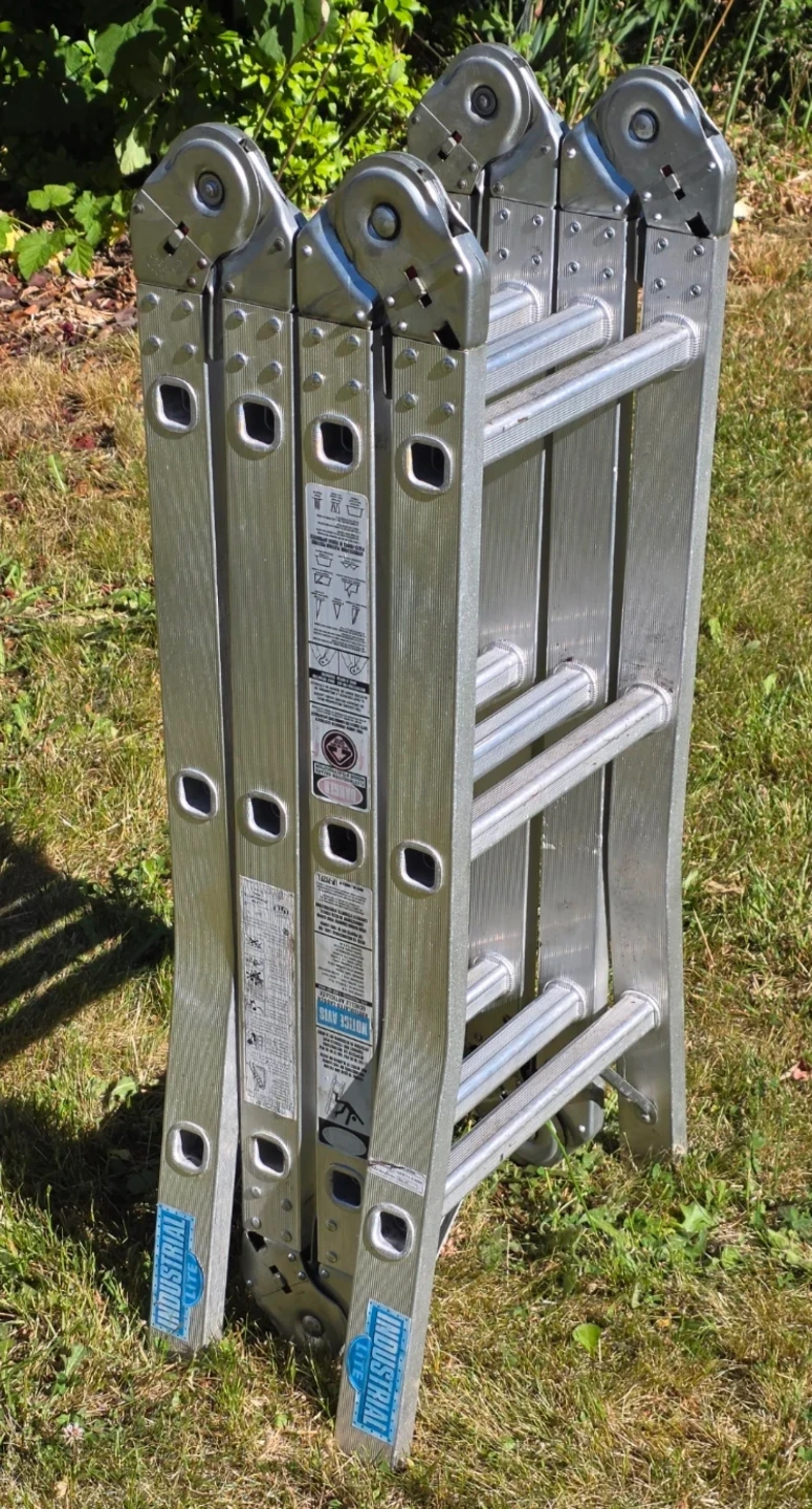 Industrial Lite Multi-Position Ladder