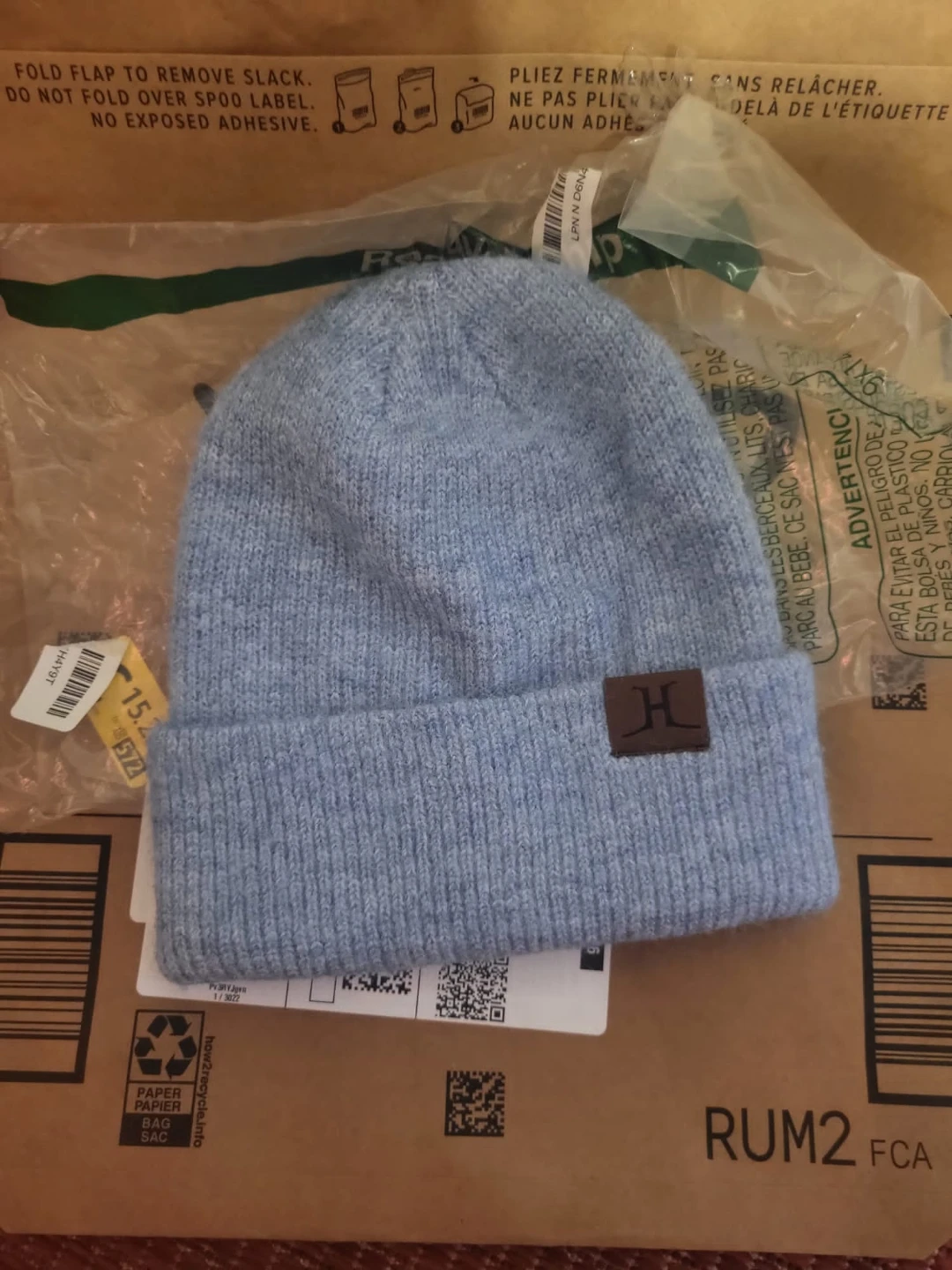 Light Blue Beanie with 'H' Logo ⚽