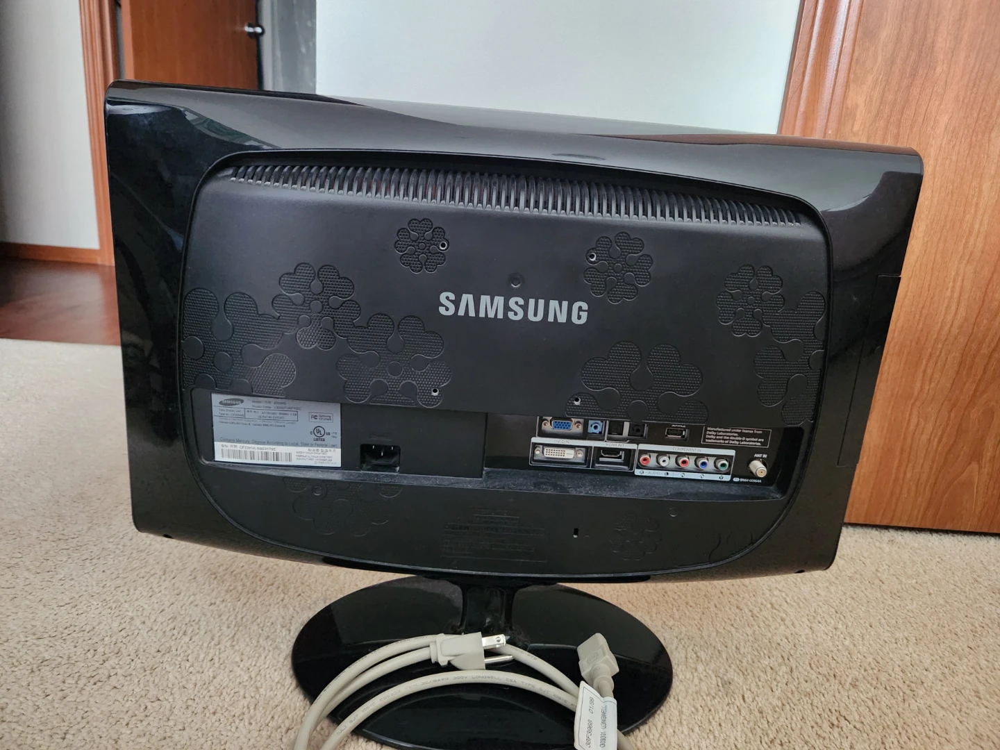 Samsung SyncMaster 2033SW Monitor - photo 2