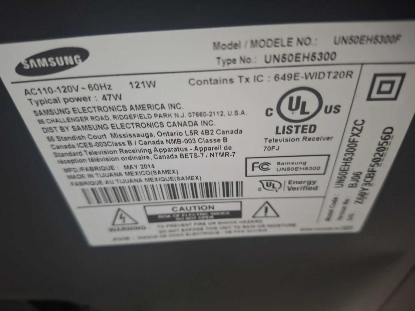 Samsung  50" LED SMART TV MINT CONDITION W STAND - photo 4