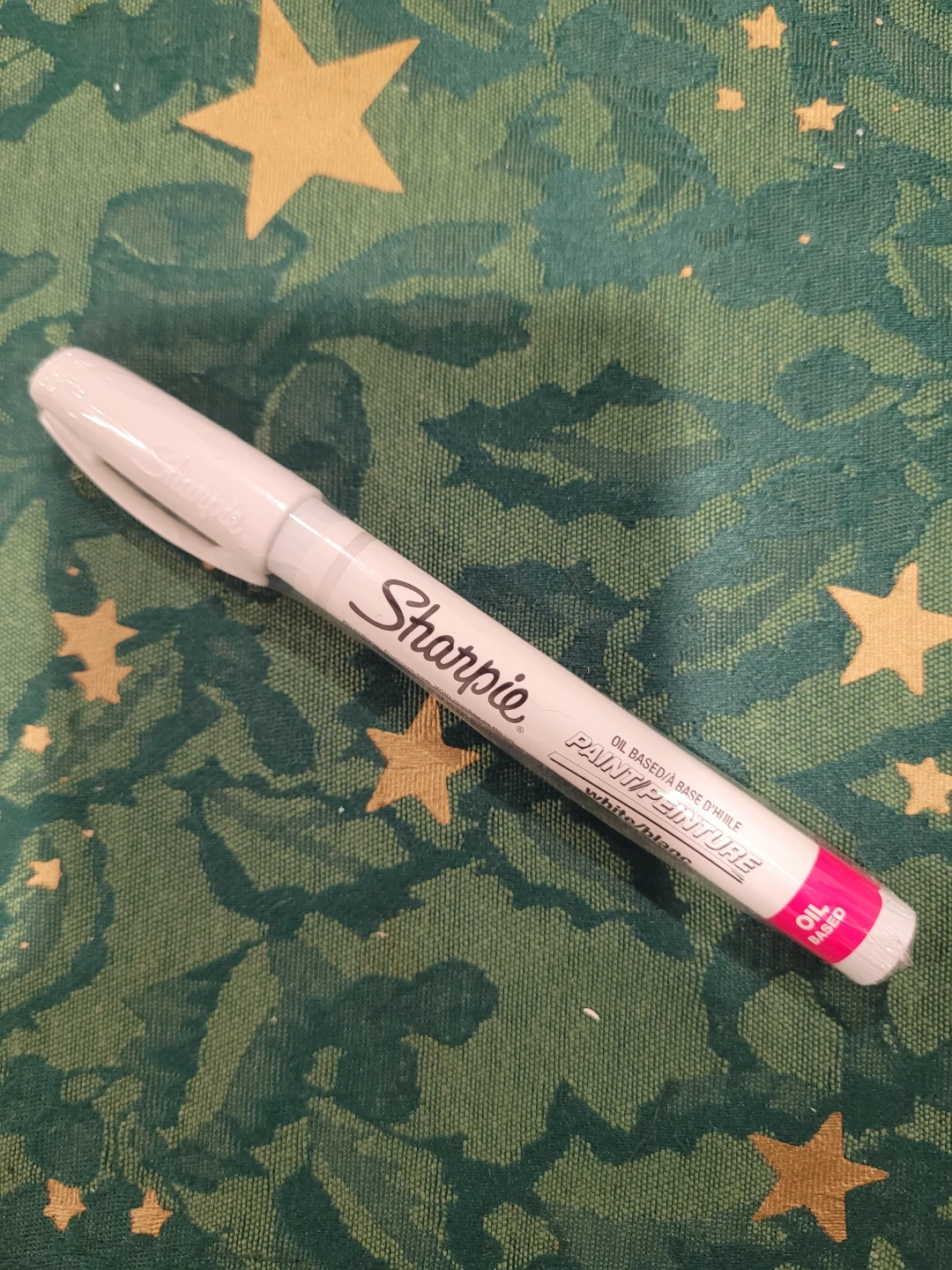 New Sharpie Oil-Based Paint Pen - White  ⚽️