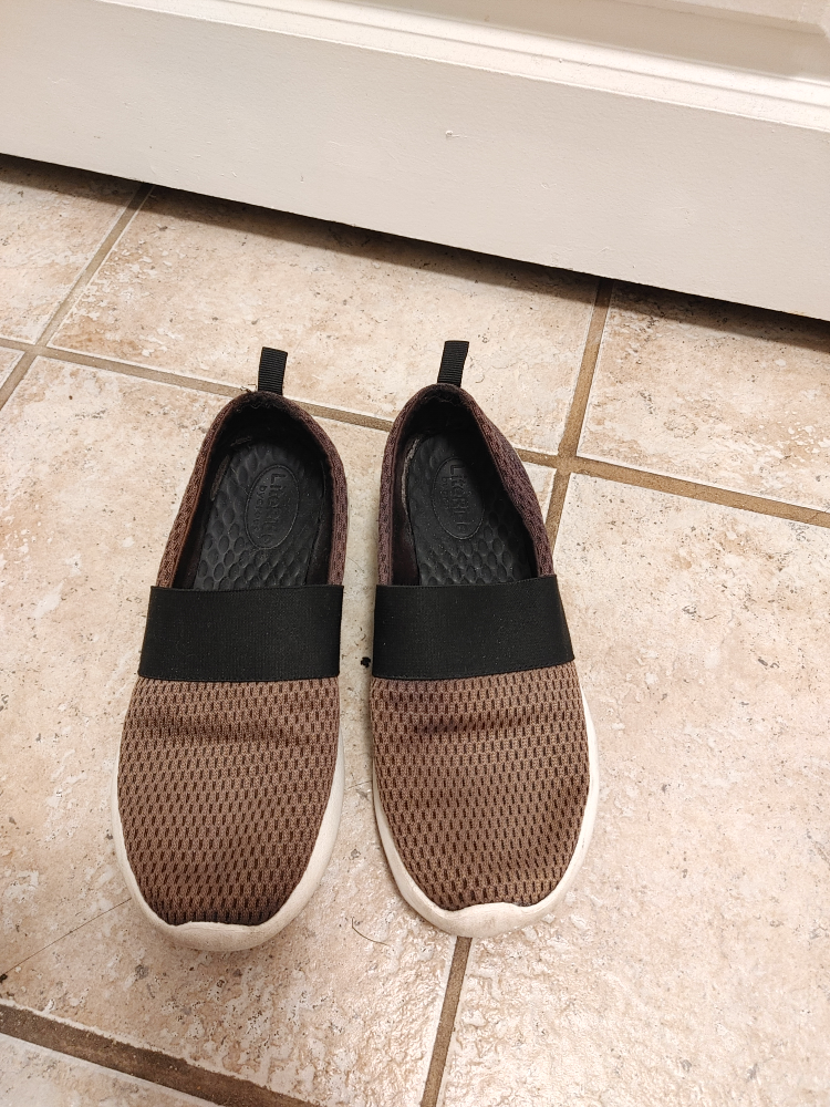 Women's Shoes size 8