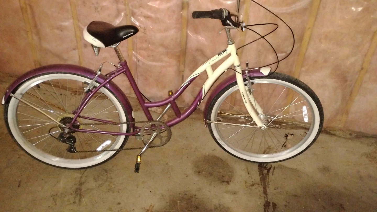 Schwinn Sanctuary Women's Cruiser Bike