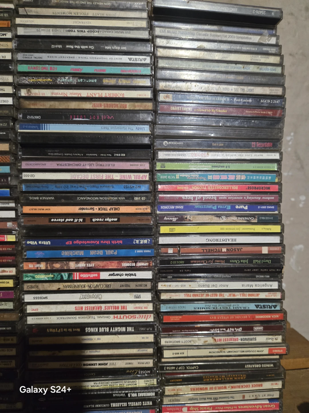 Huge Classic Rock & 90s Pop CD Collection 150+ Discs - photo 3