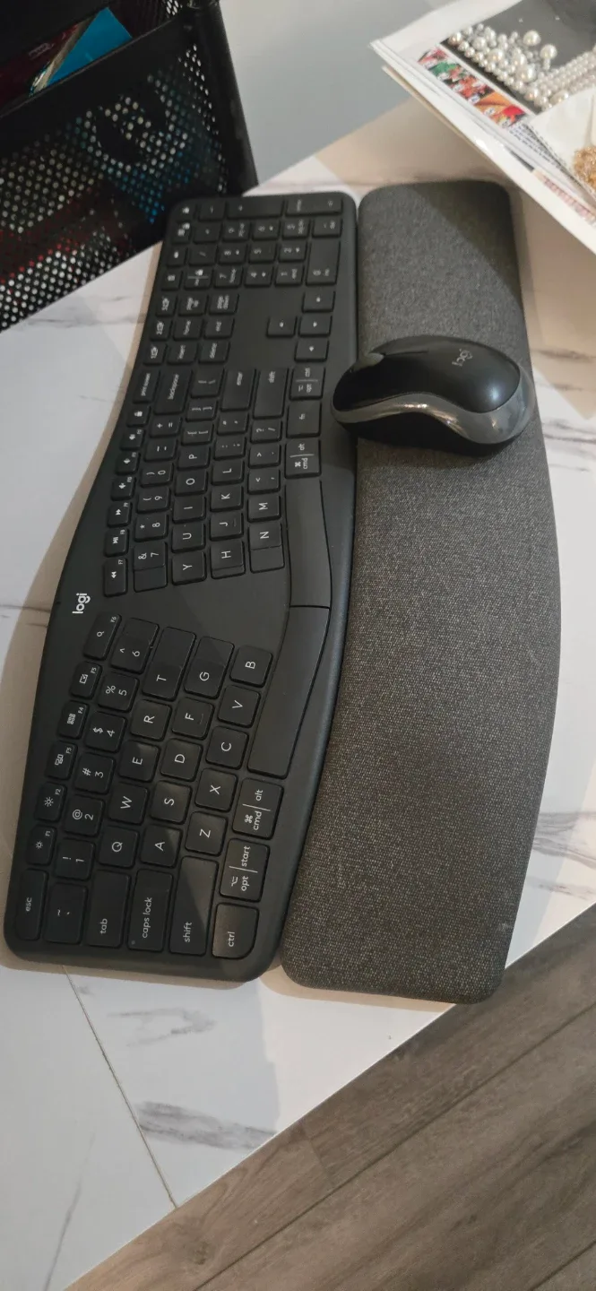 Logitech Wireless Keyboard and Mouse Combo