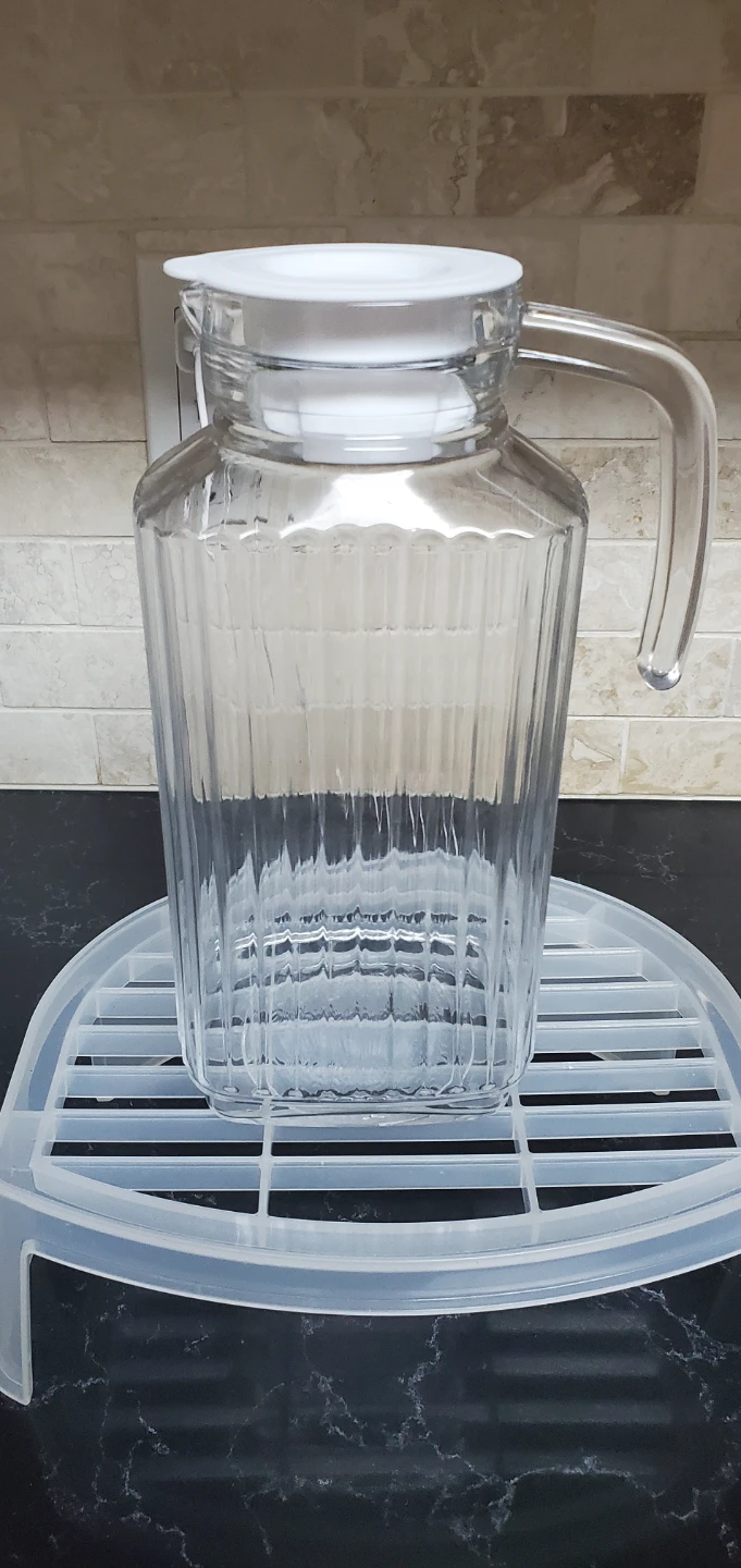 Clear Glass Pitcher with White Lid ⚽️⚽️⚽️