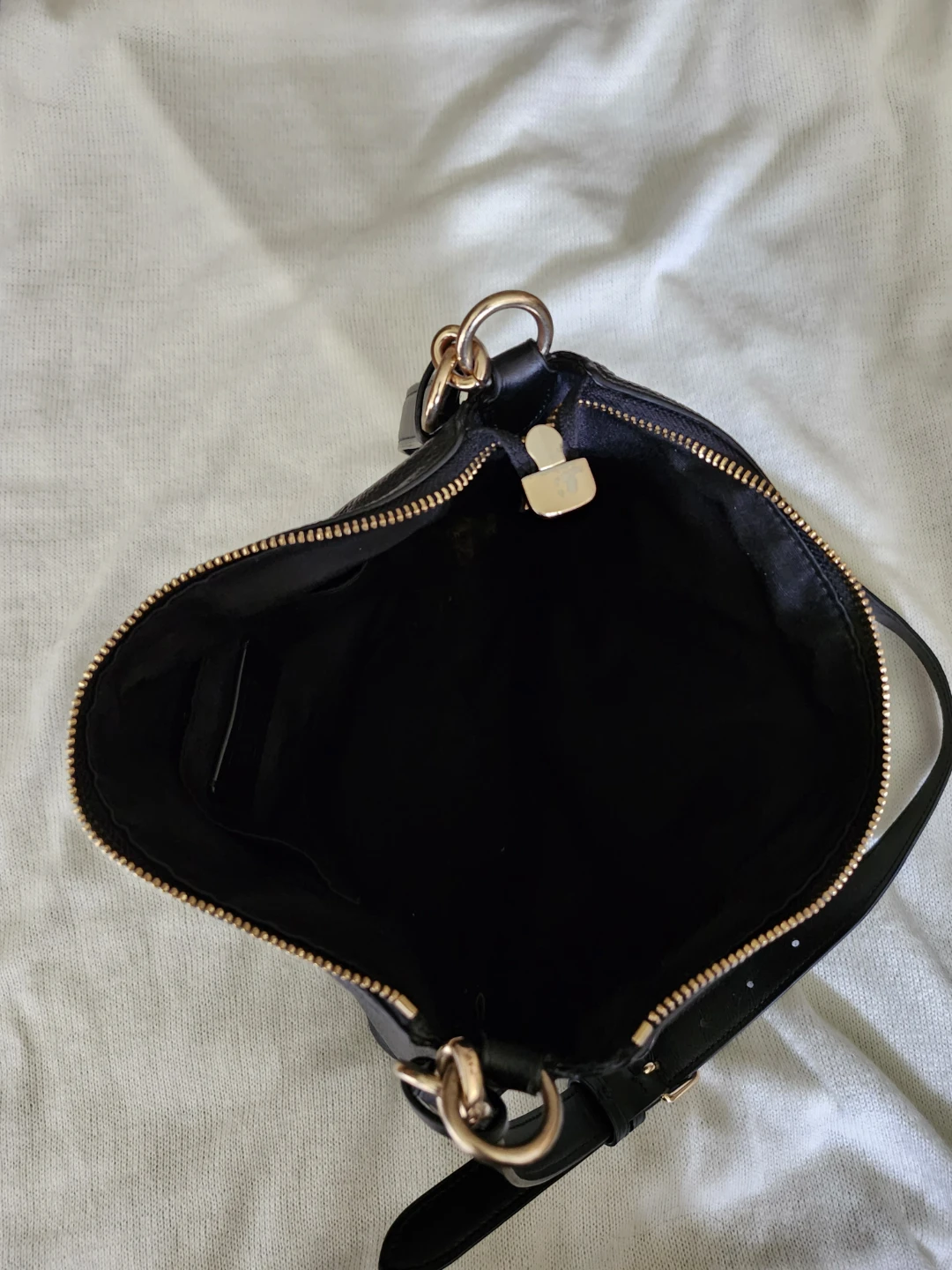 Coach classic  black leather crossbody bag - photo 2