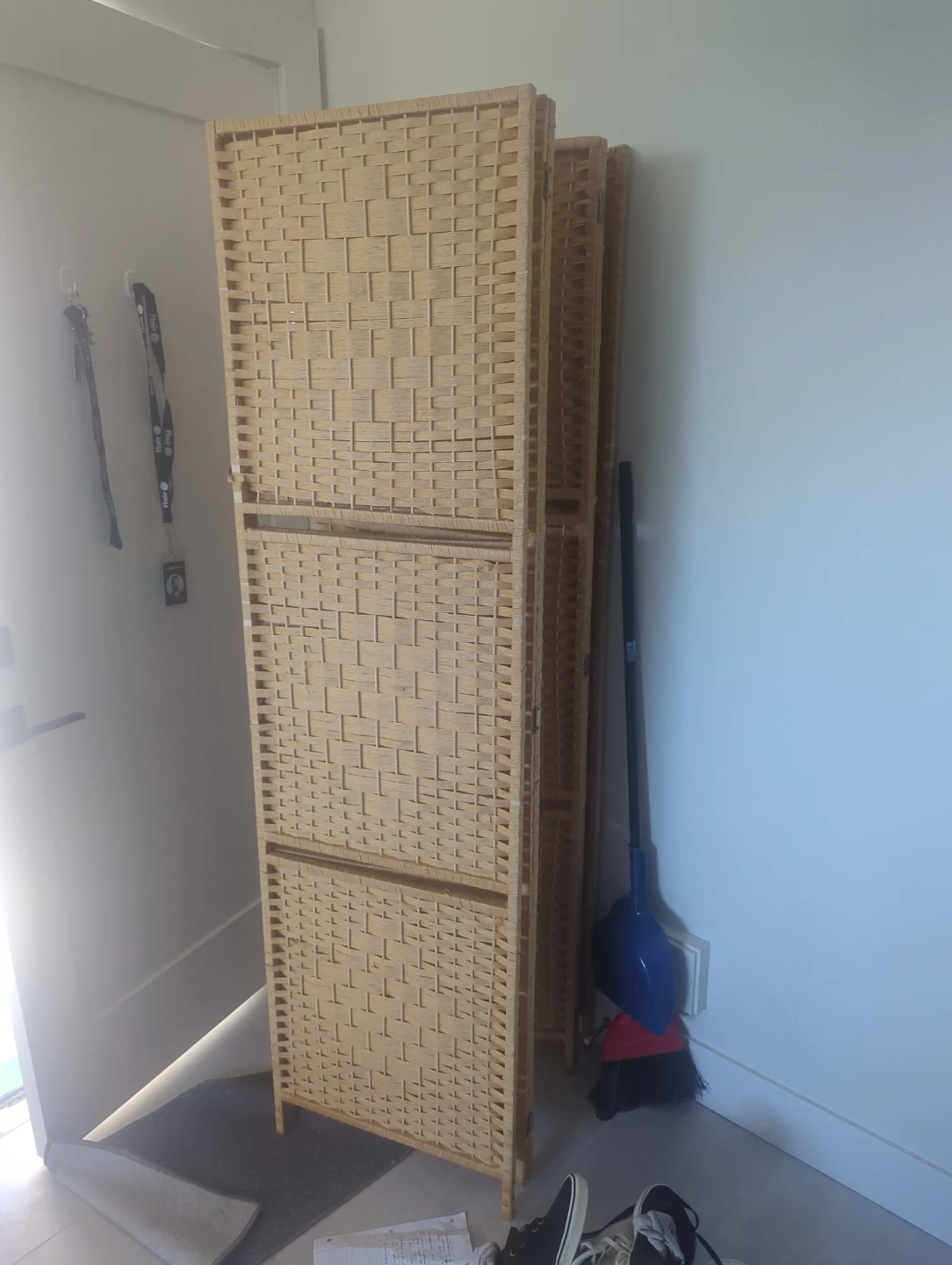 Woven Room Divider Screen - photo 2