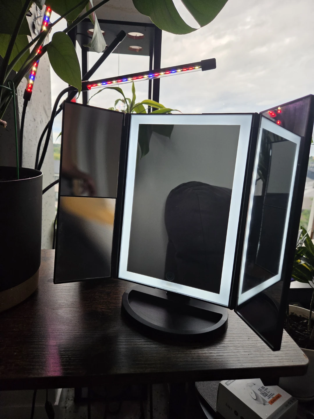 Tri-fold LED Makeup Mirror