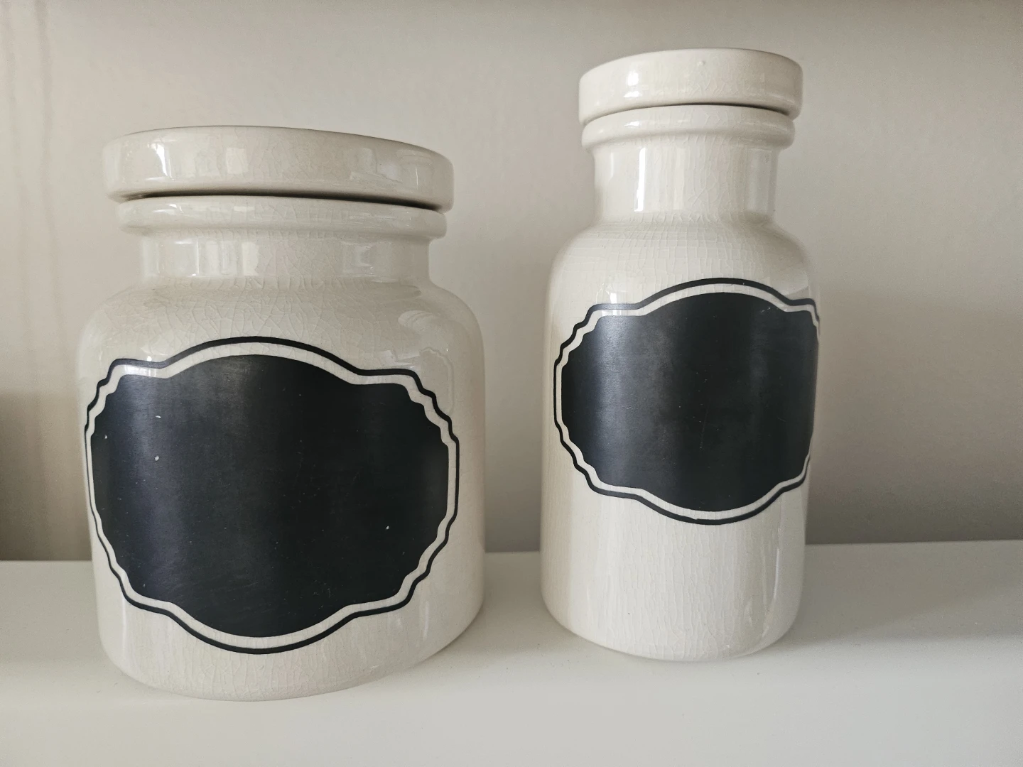 Set of 2 Ceramic Jars with Chalkboard Labels
