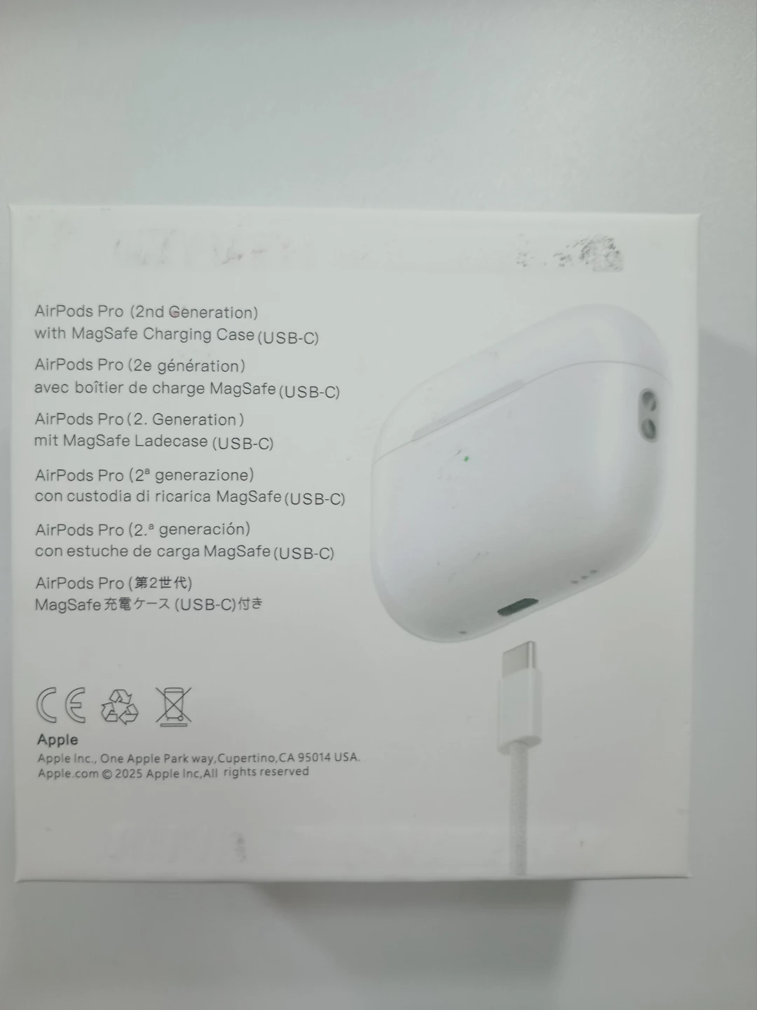 Apple AirPods Pro (2nd Generation) with MagSafe Charging Case - photo 4