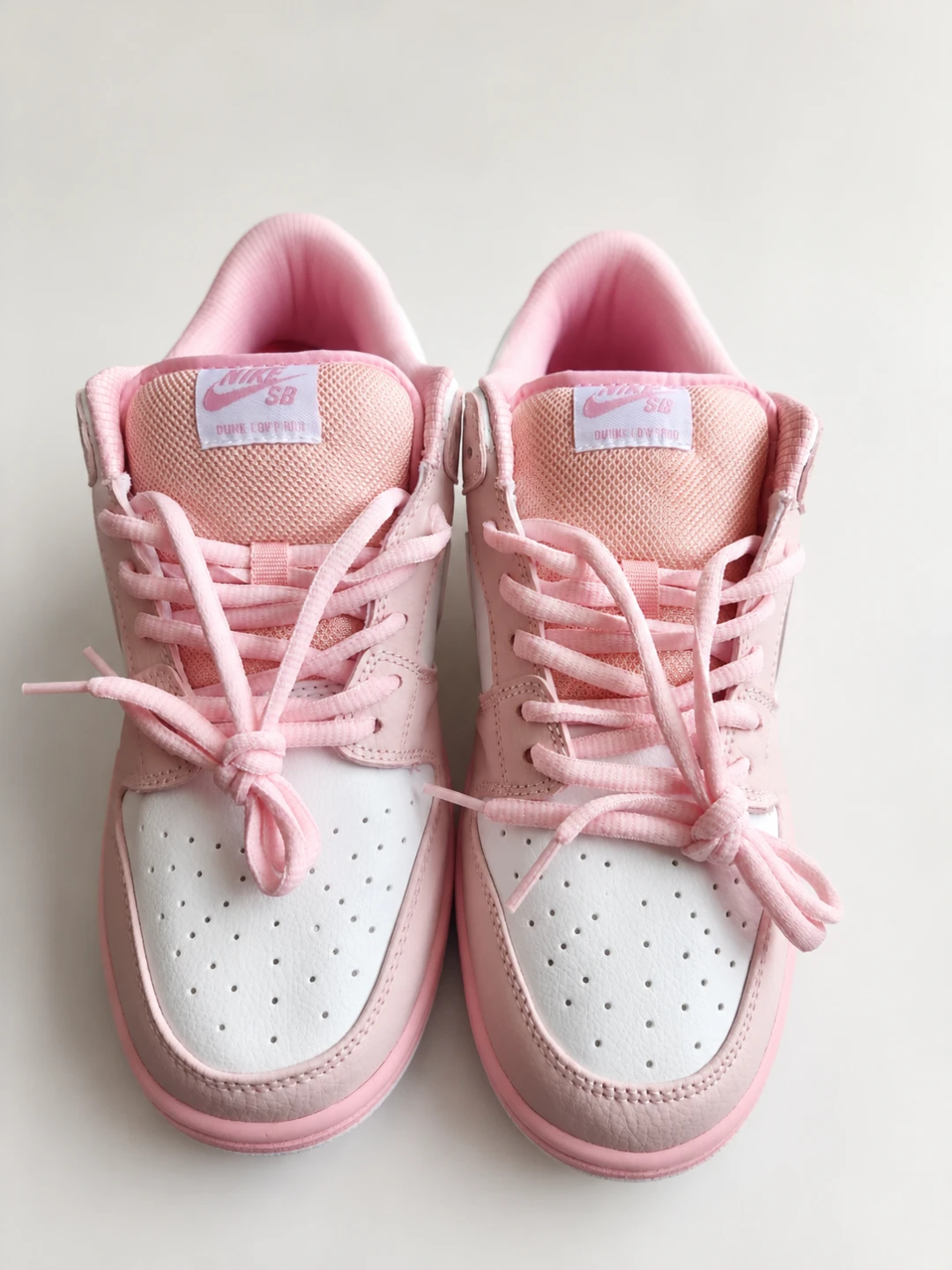 Nike SB Dunk Low Pink White Sneakers