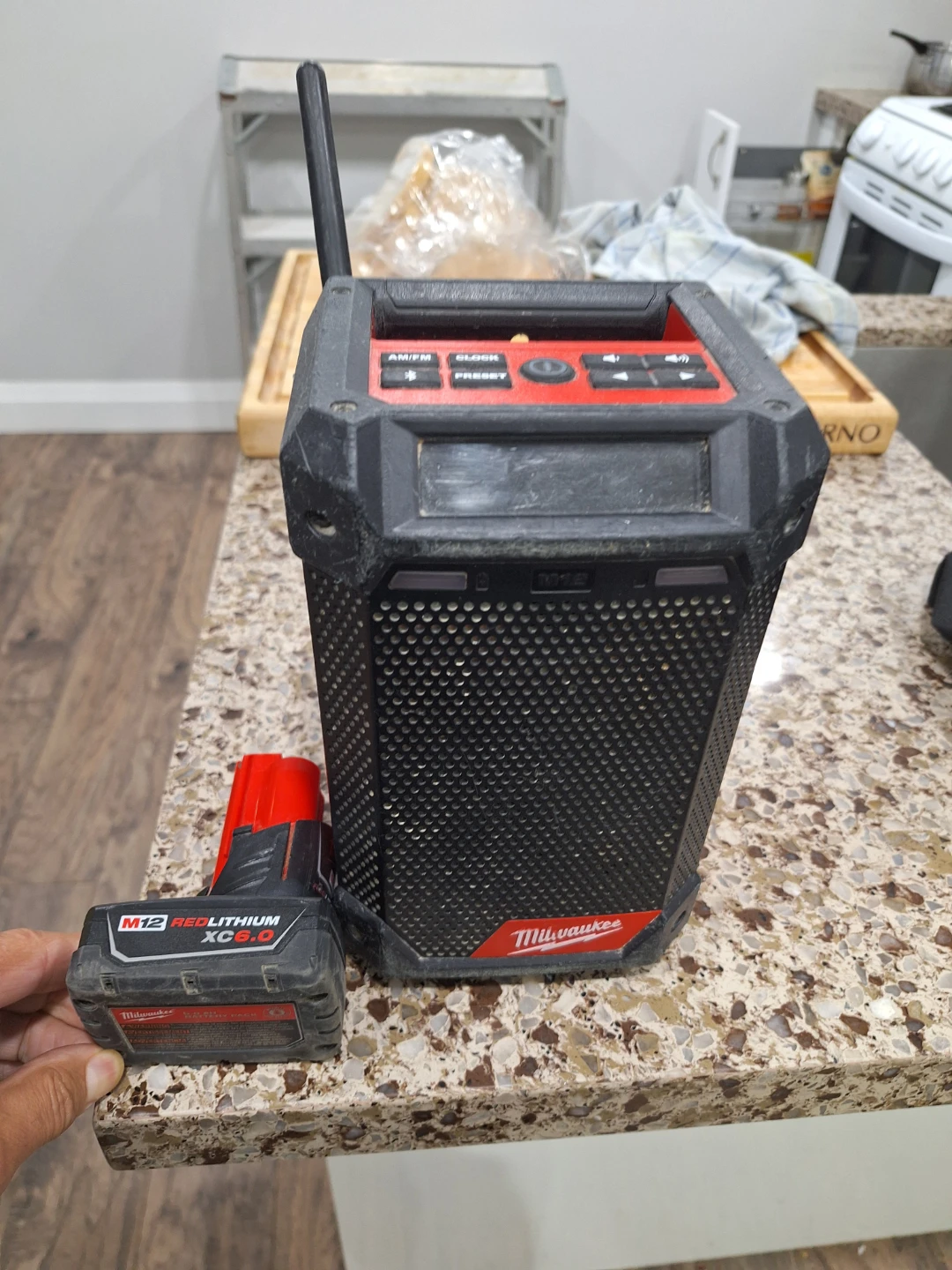 Milwaukee Jobsite Radio with M12 Battery