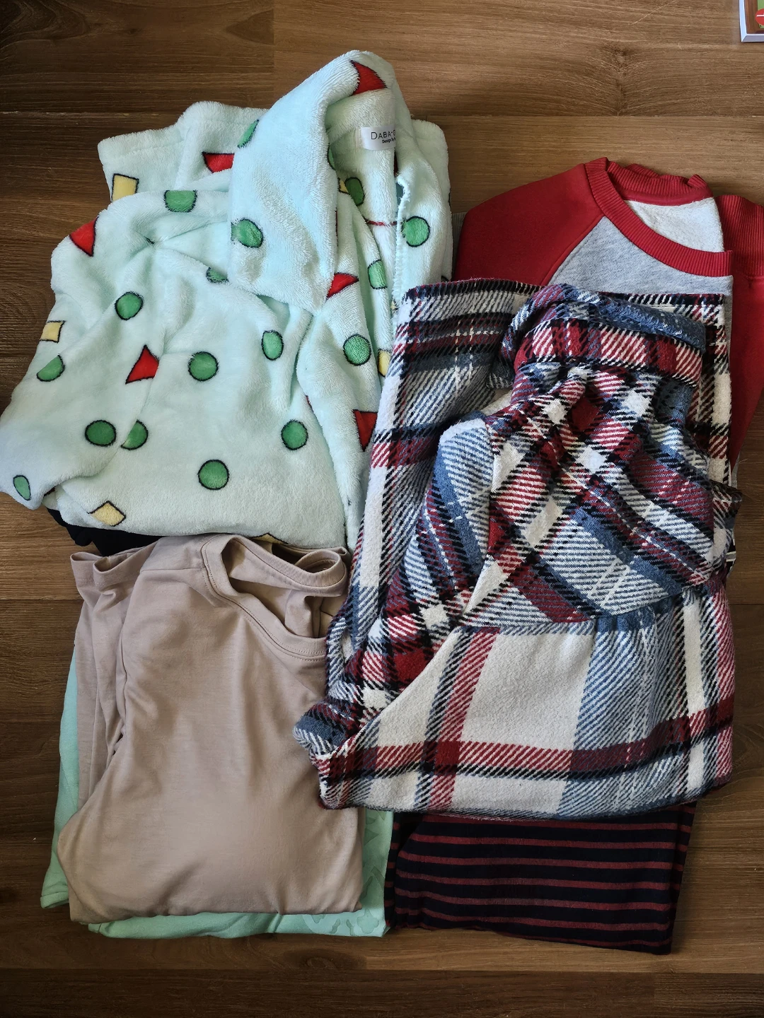 Bundle of Womens' Pajamas and Tops - photo 2
