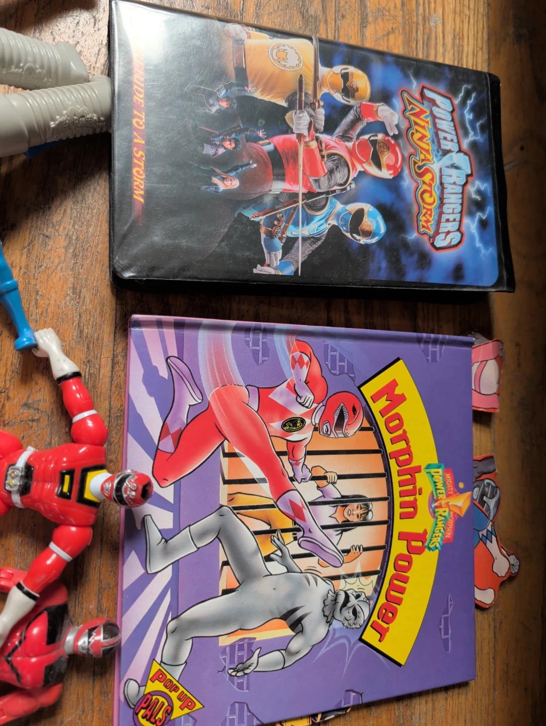 Collectable Vintage Power Rangers Action Figures - photo 2