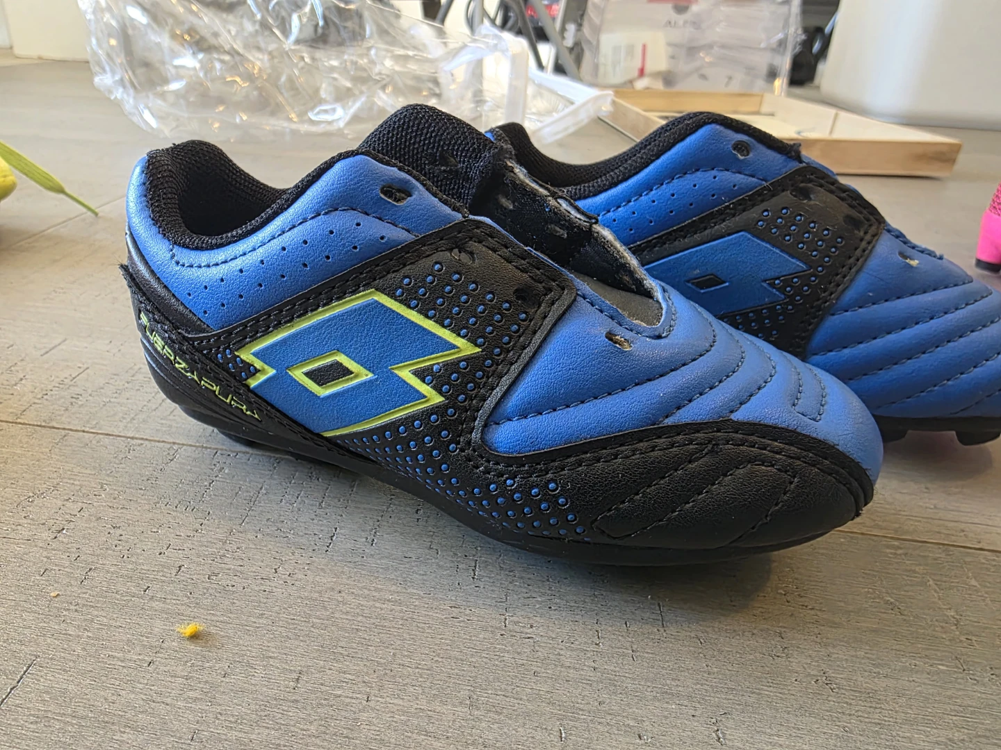 Lotto Boys' Fuerzapura Soccer Cleats Size 8T - photo 2