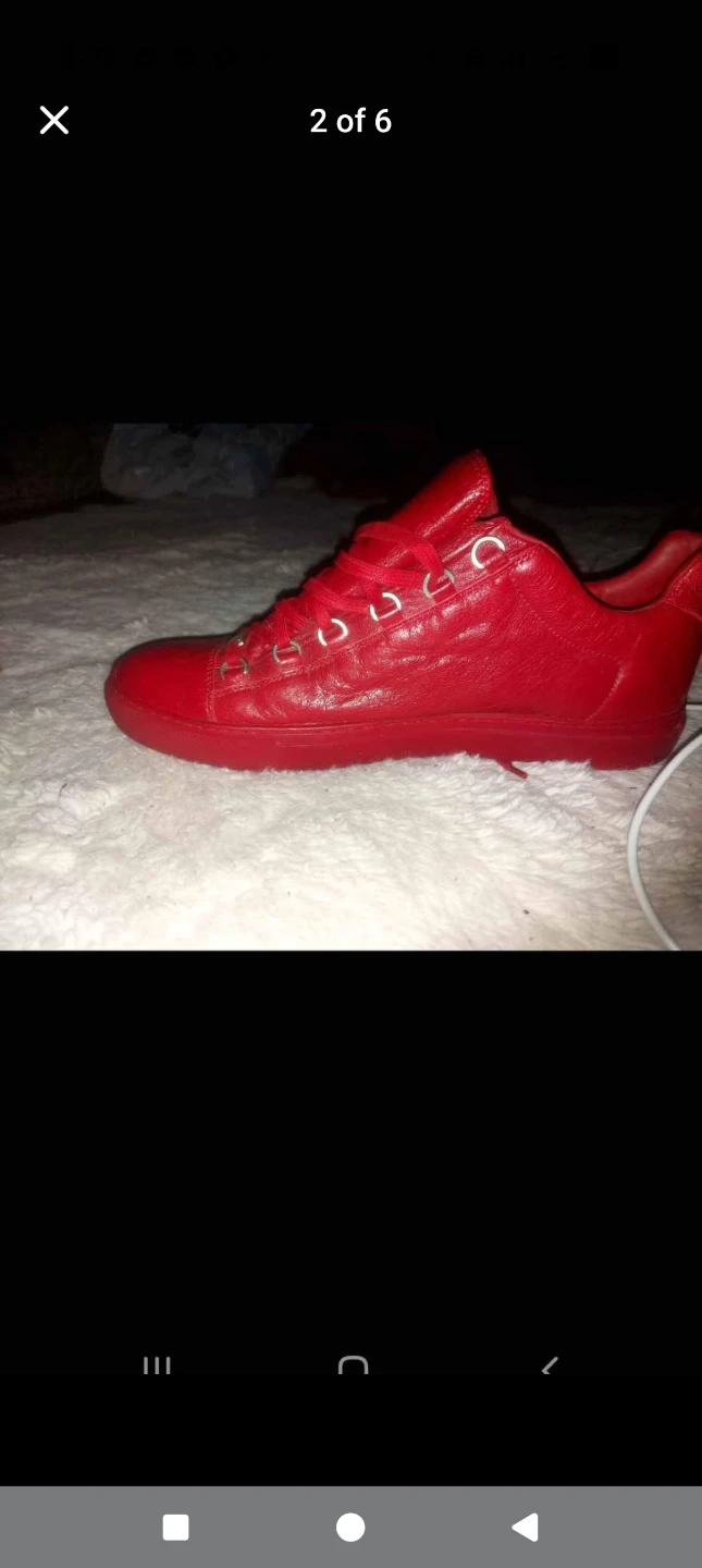 Balenciaga Arena Leather low tops
