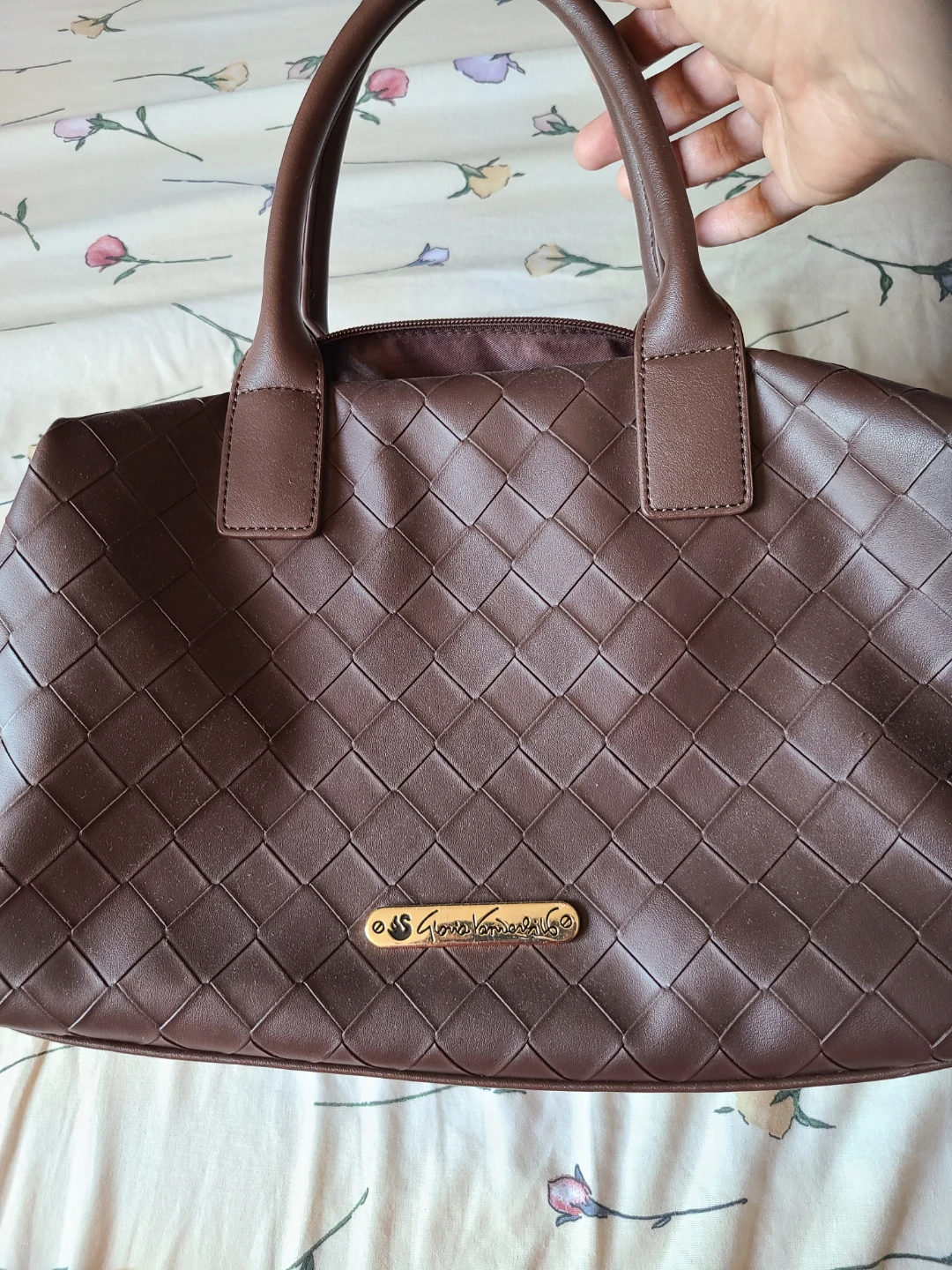 Women's handbag