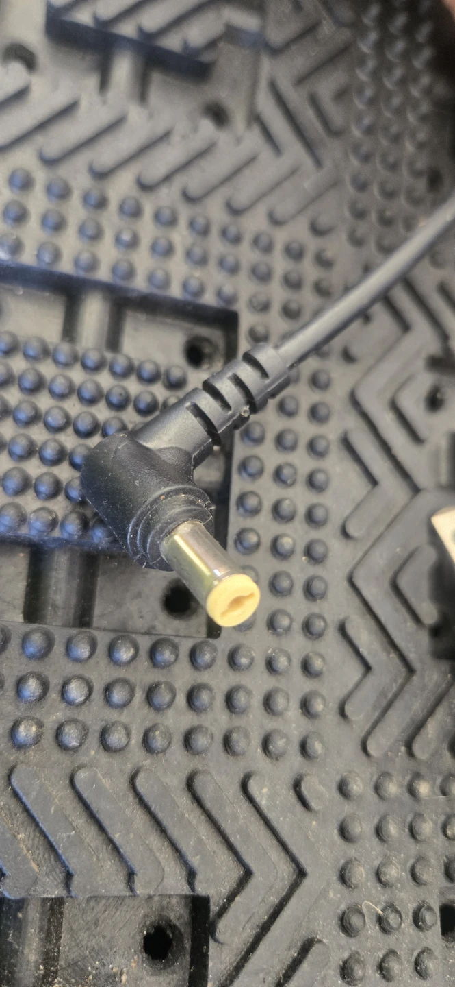 Replacement AC Adapter Model LP-90W - photo 4
