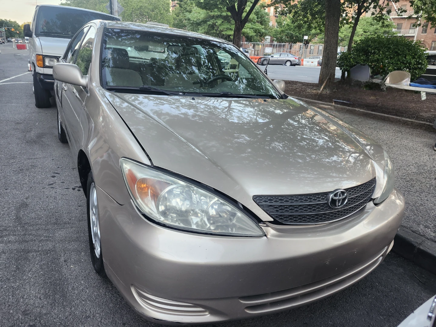 2002 Toyota Camry Sedan LE - photo 5