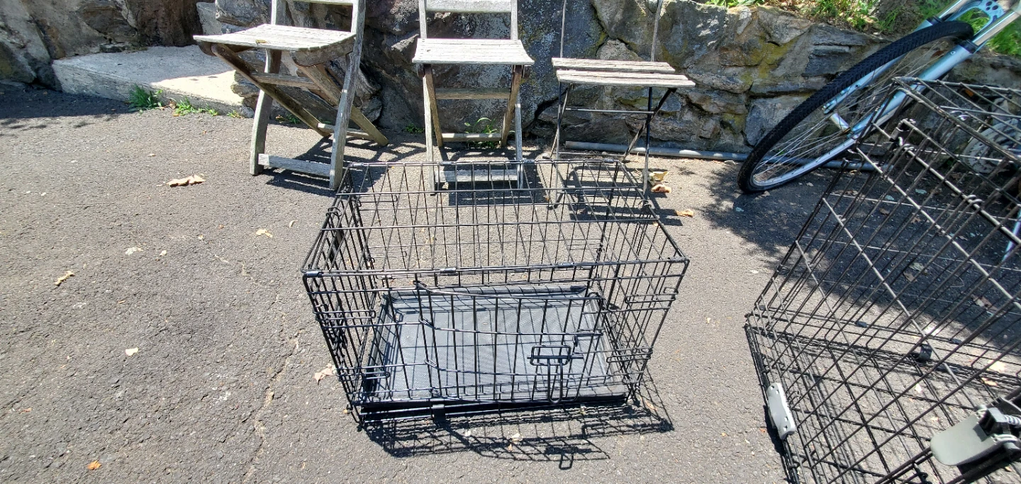 2 dog cages - photo 3