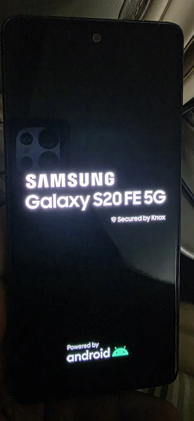 Samsung Galaxy S20 FE 5G 128GB - Like New