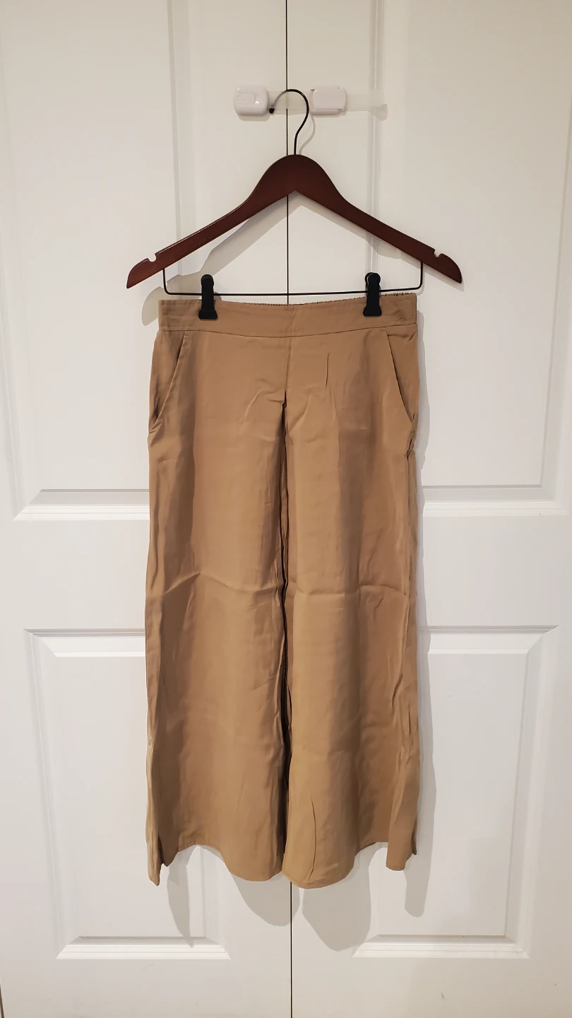 Tan Single Pleat Skirt