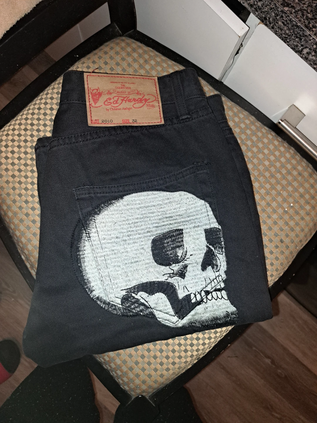Ed Hardy mens 32 jeans