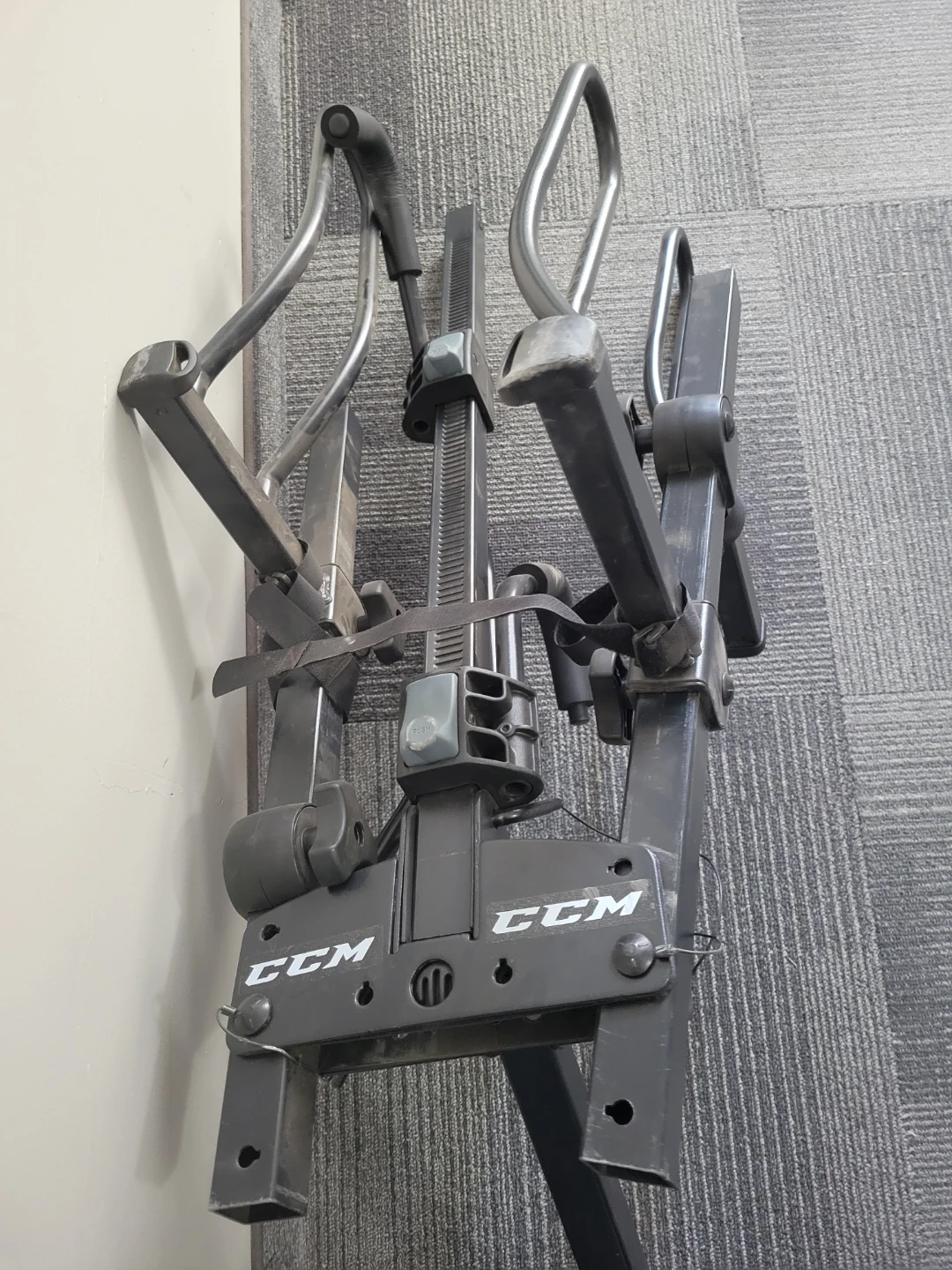CCM Bicycle Rack - photo 4