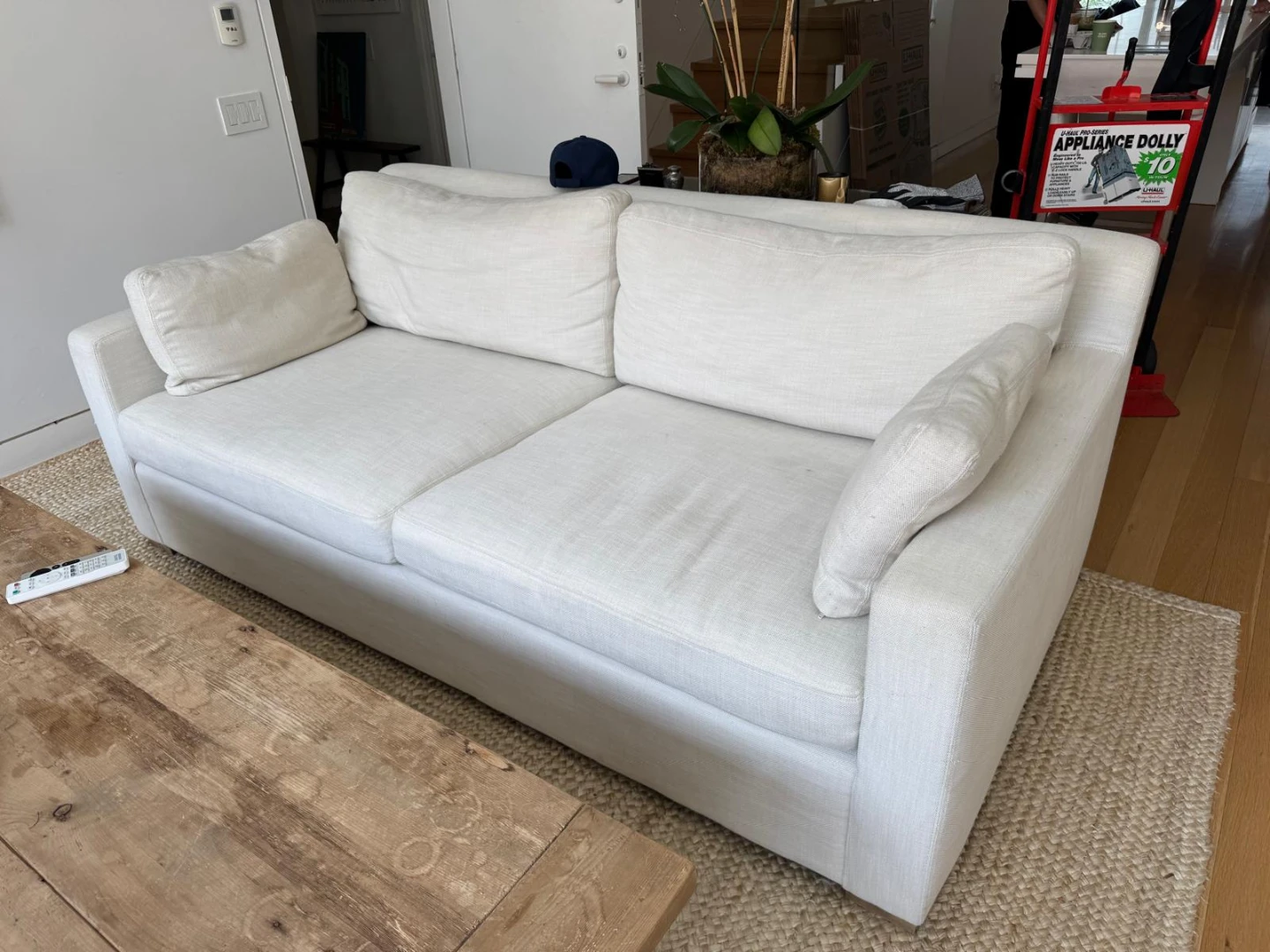 R.H Maxwell White Sofa - photo 2