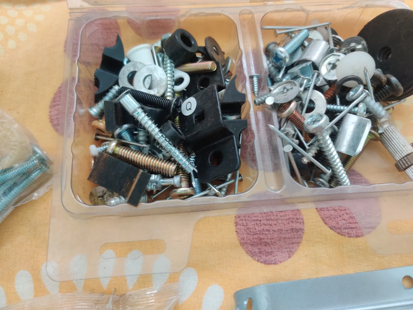 Screws, nuts, steel strapping bande acier, etc - photo 2