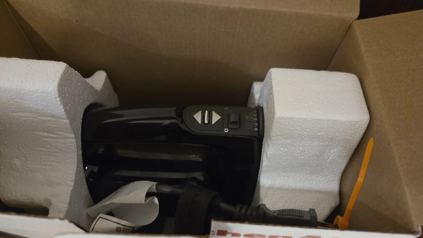 NEW KitchenAid 9 Speed Hand Mixer - photo 3