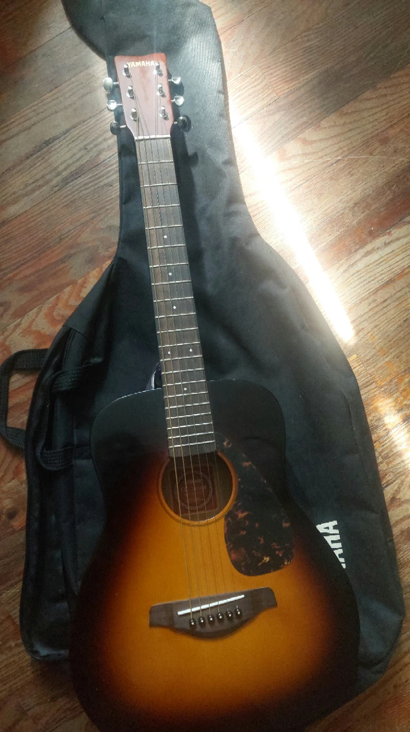 Yamaha FG Junior Acoustic Guitar - photo 2