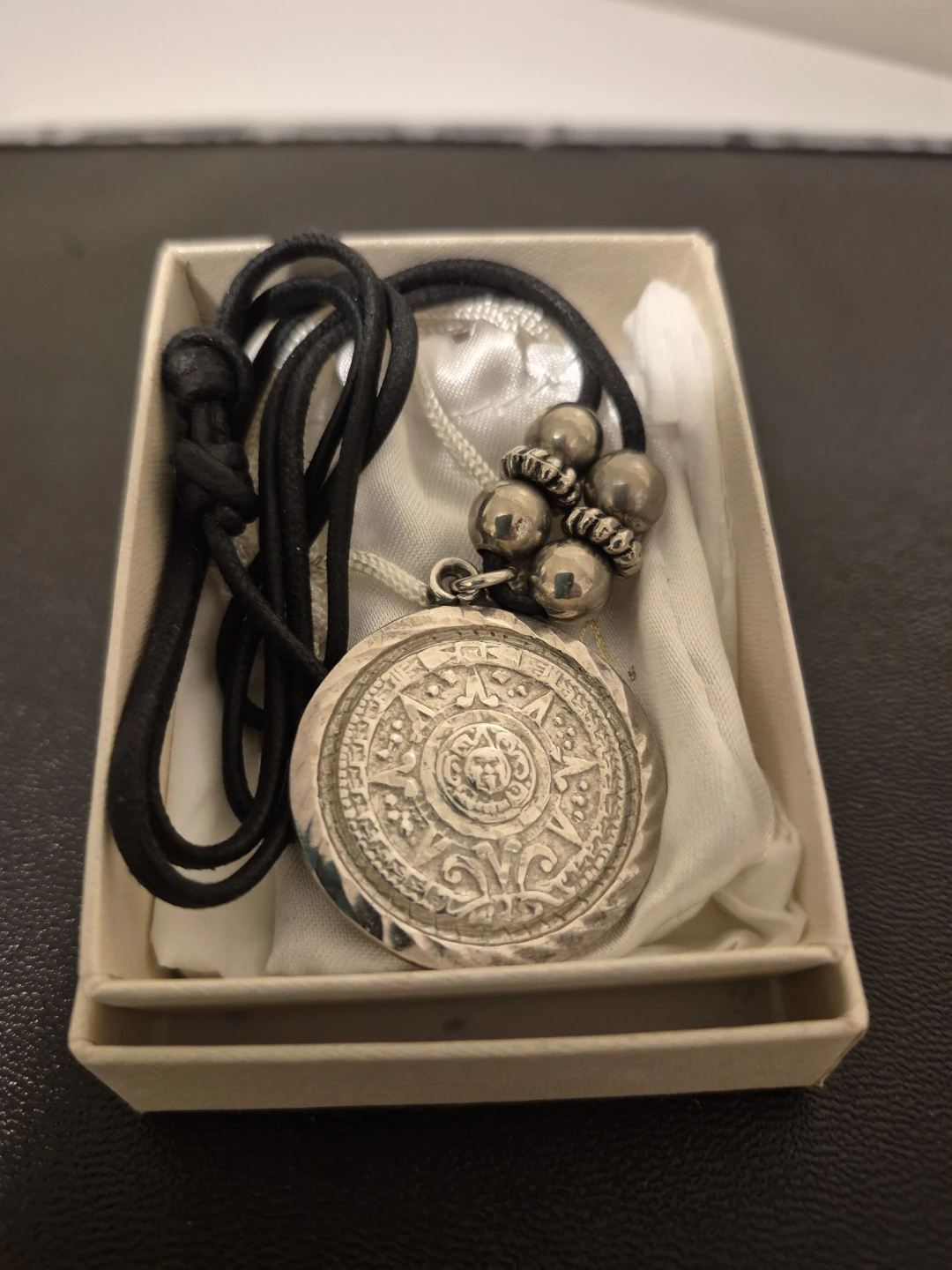 Silver Aztec Calendar Pendant Necklace & Chain Necklace ⚽️