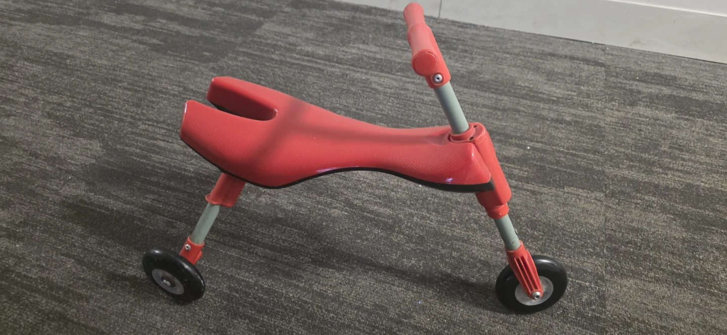 Red Ride-On Toy Scooter⚽ - photo 2