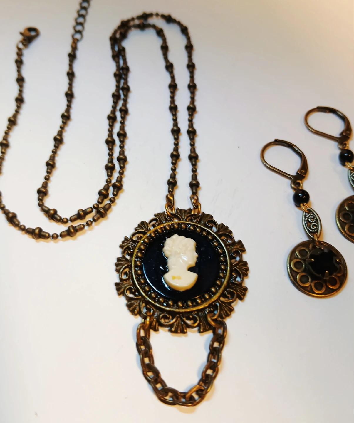 Cameo Necklace and Earring Set
