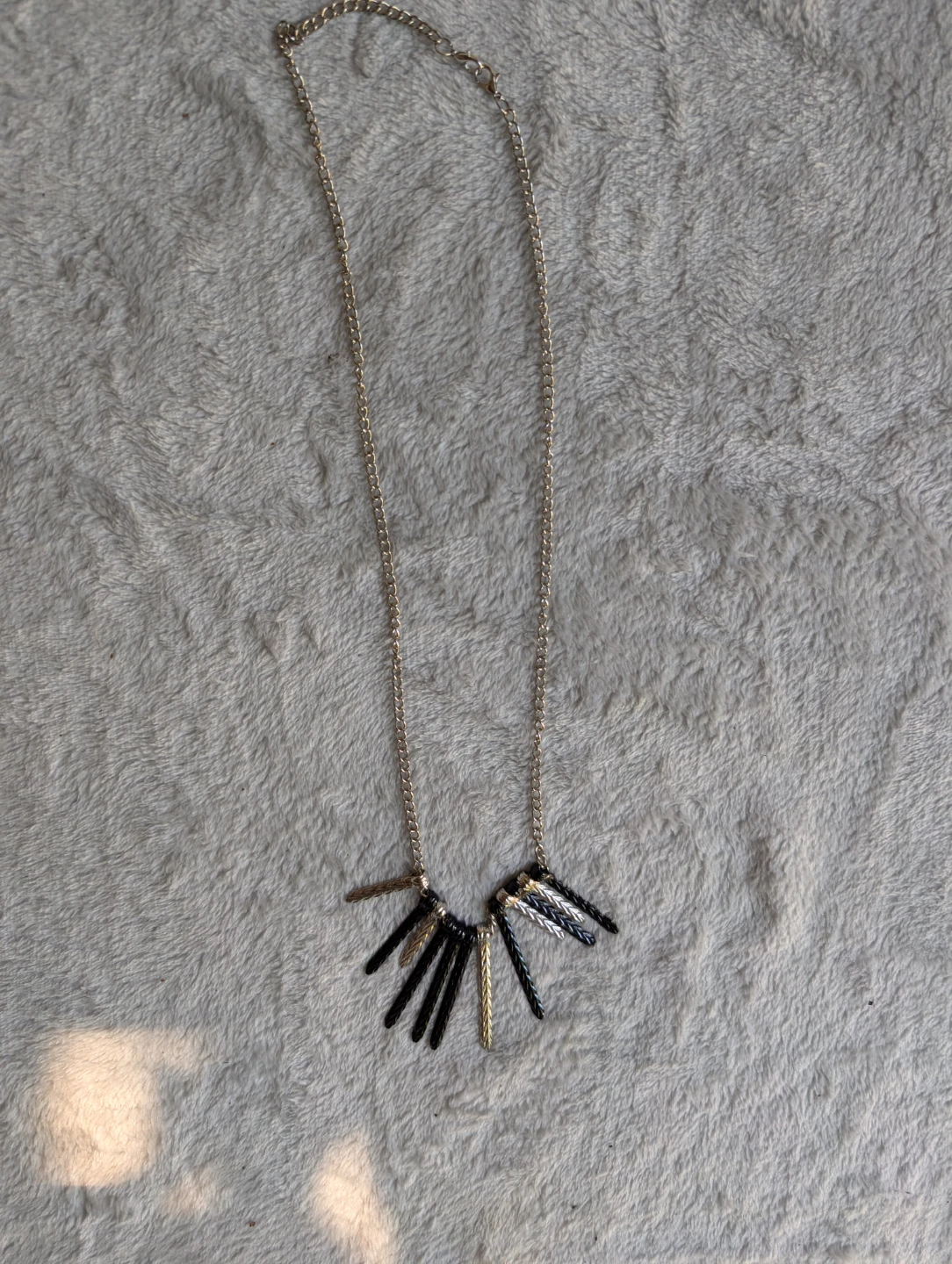 Assorted Colour Spike Necklace⚽