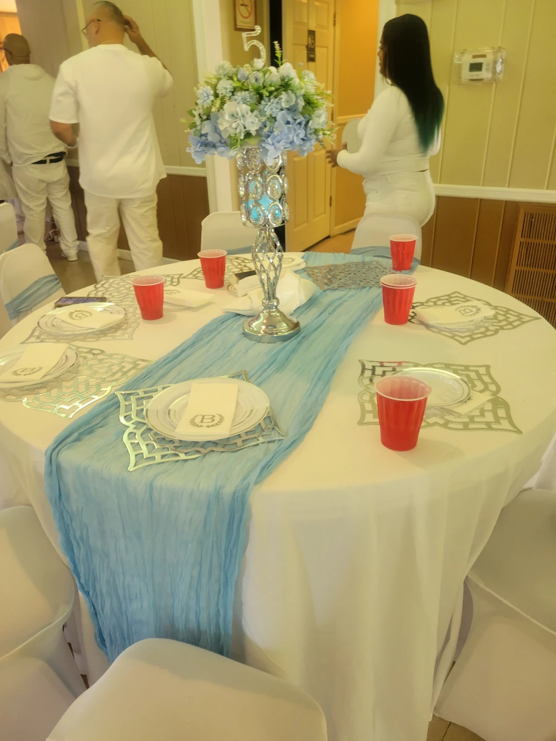 Round Folding Table - photo 2