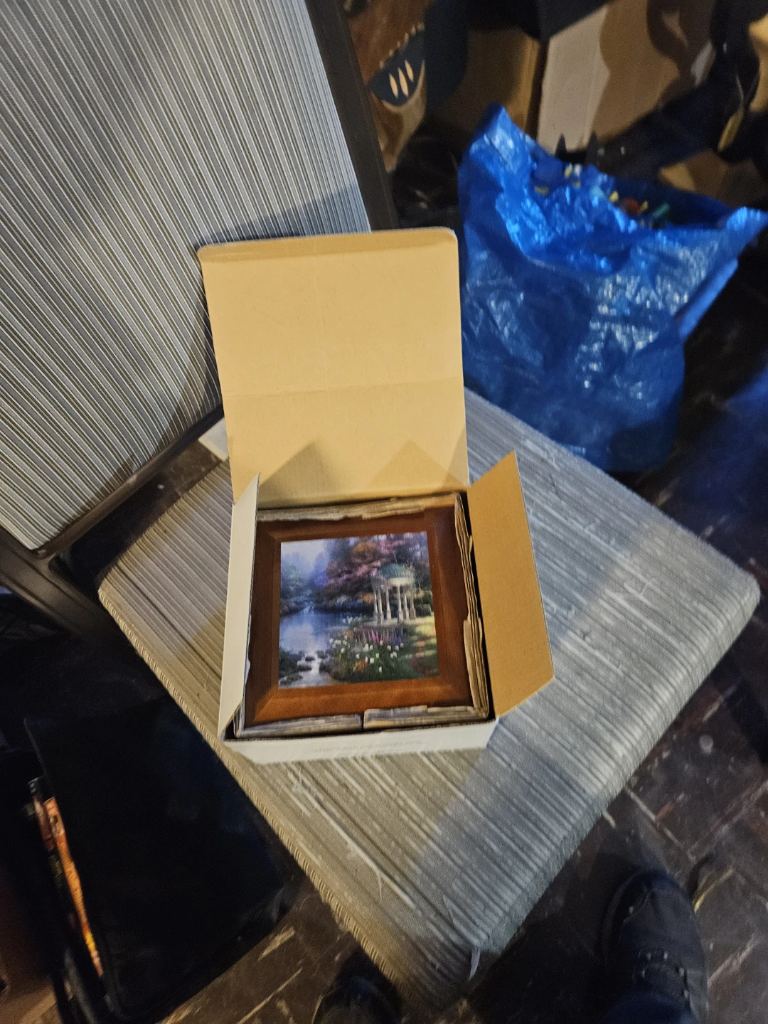 Wooden Jewellery Box with Mirror - photo 5