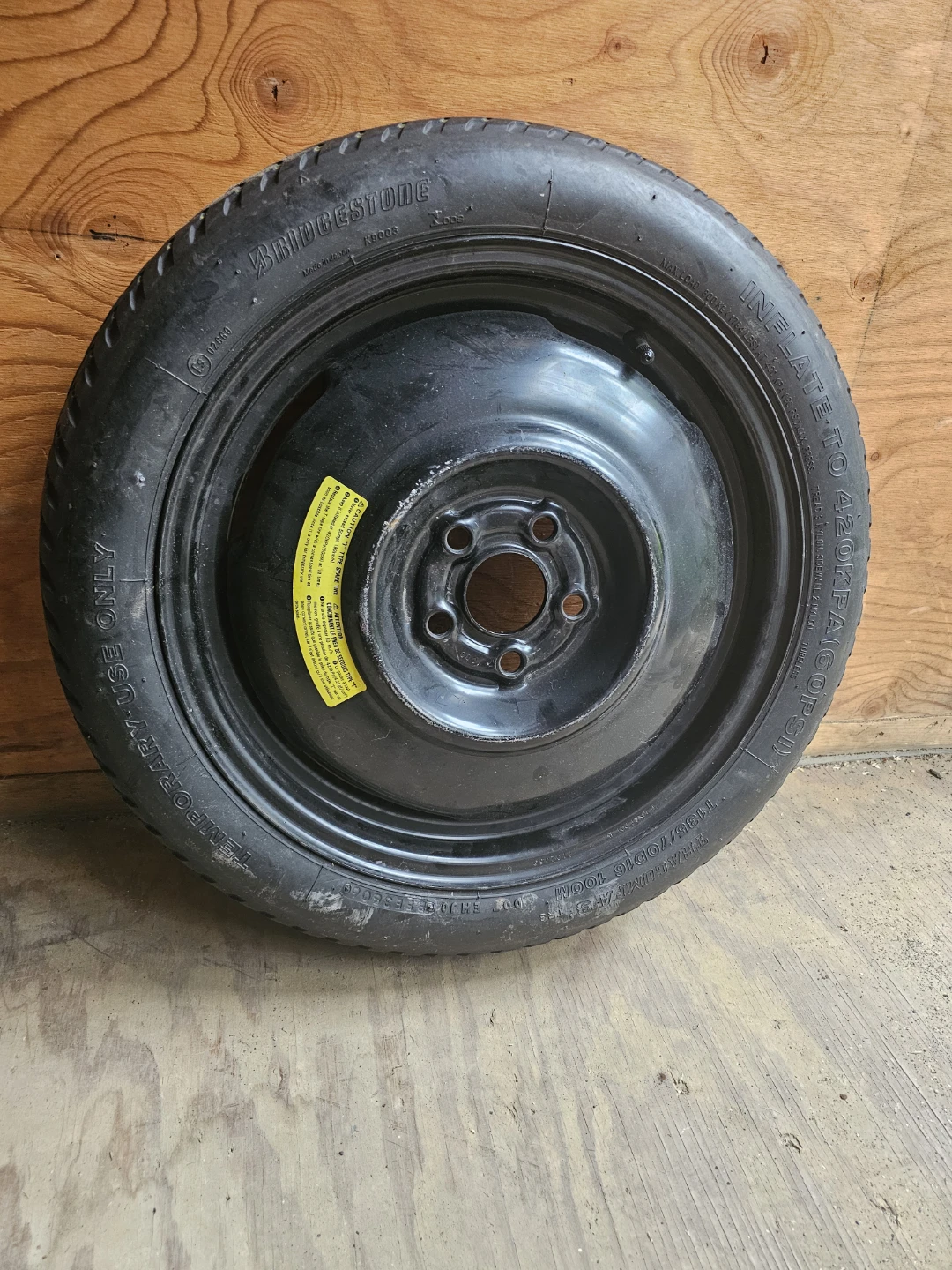 Bridgestone Temporary Spare Tire T135/70R16