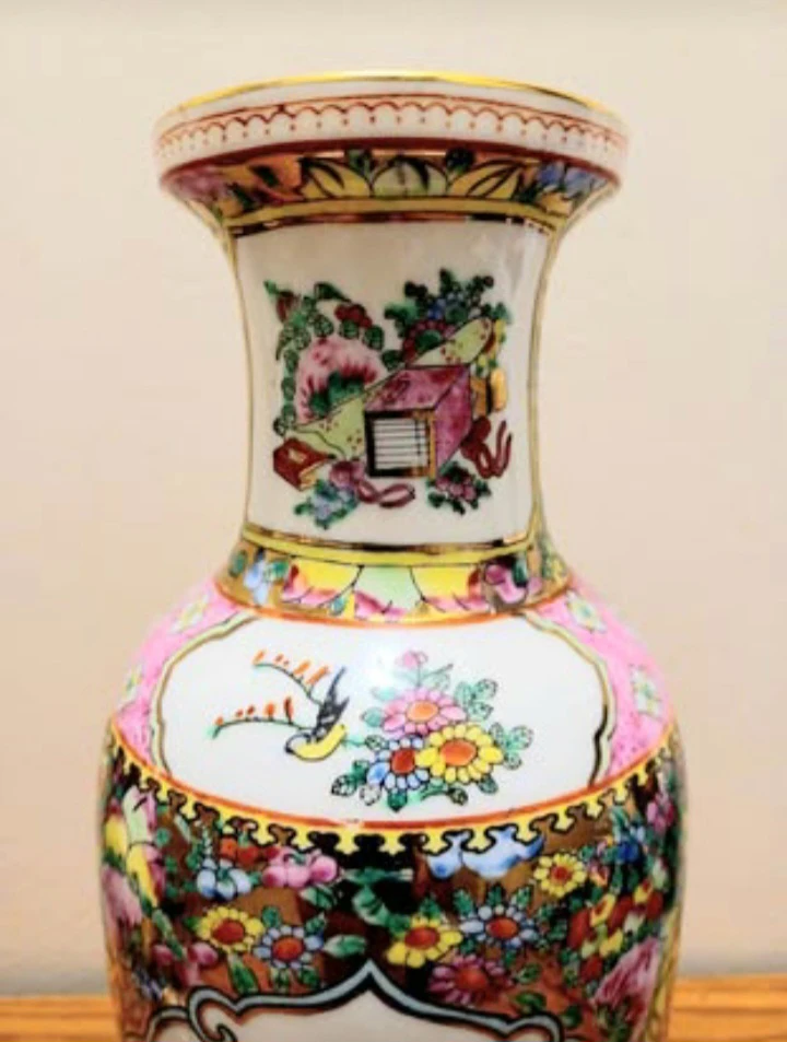 Antique Chinese Famille Rose Vase - photo 4