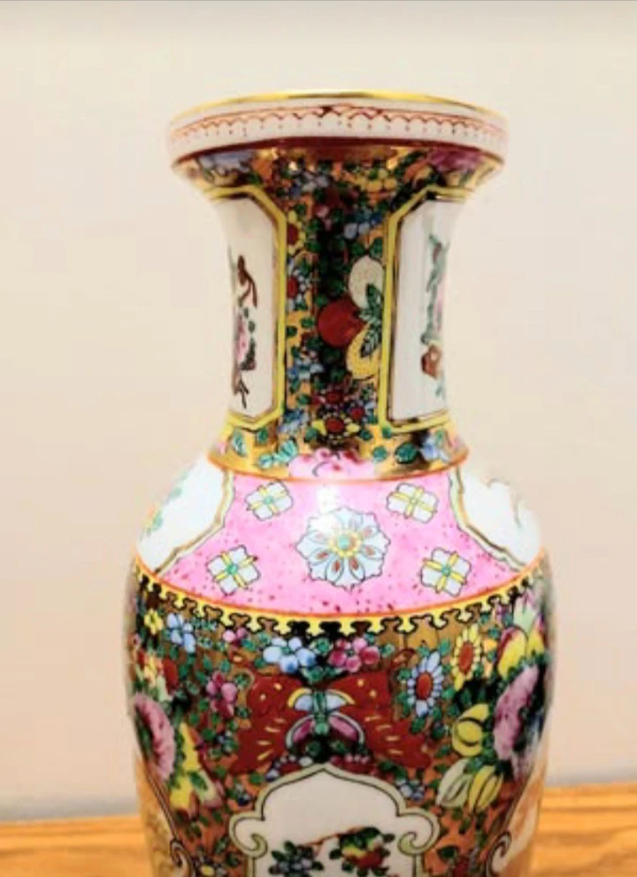 Antique Chinese Famille Rose Vase - photo 5