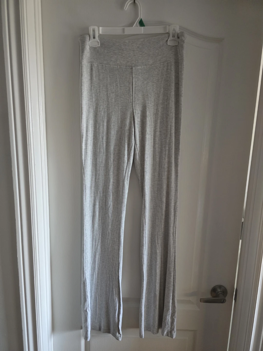 Wide leg leggings size L