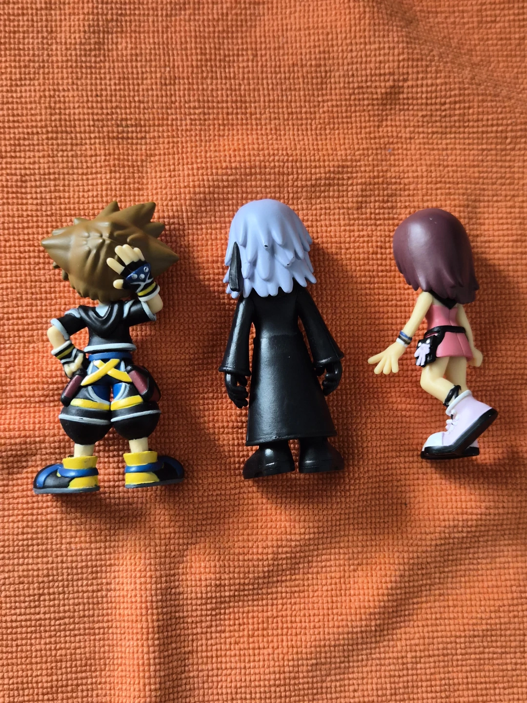 Read Bio | Kingdom Hearts Mystery Minis Trios Bundle - photo 2