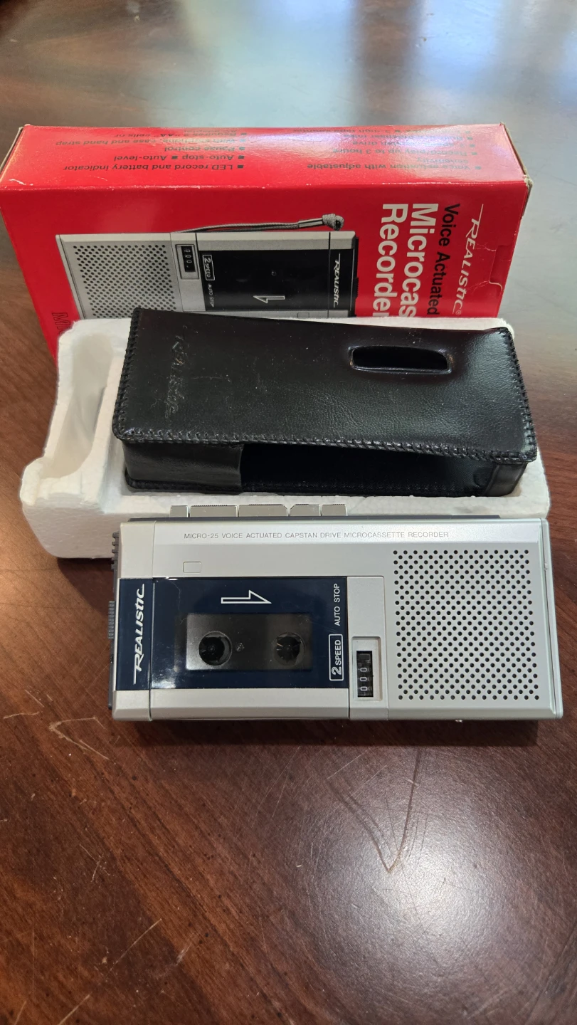 Realistic Micro-25 Voice Actuated Microcassette Recorder