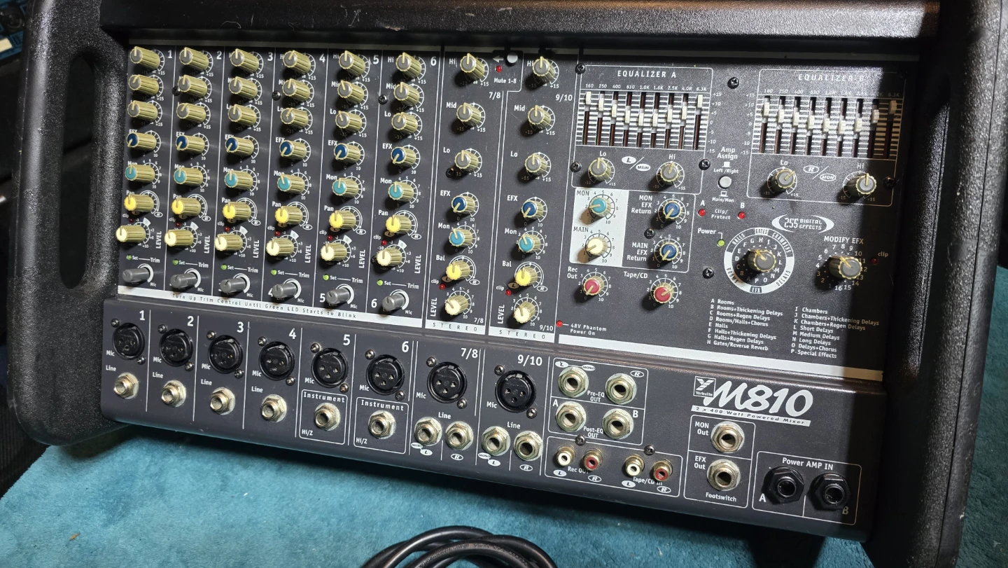 Yorkville M810 8-Channel Powered Mixer - photo 4
