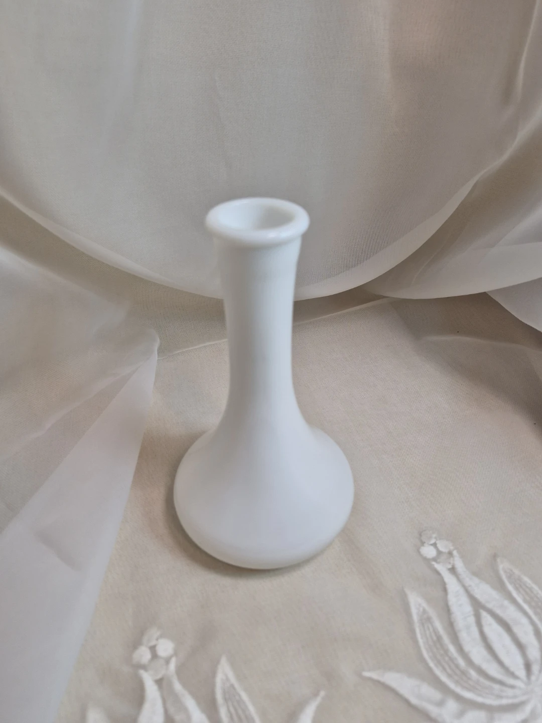 Vintage White Milk Glass 6" Tall Vase - photo 3