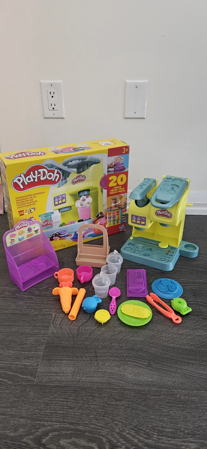 Play-Doh Rainbow Shimmer Cafe Playset