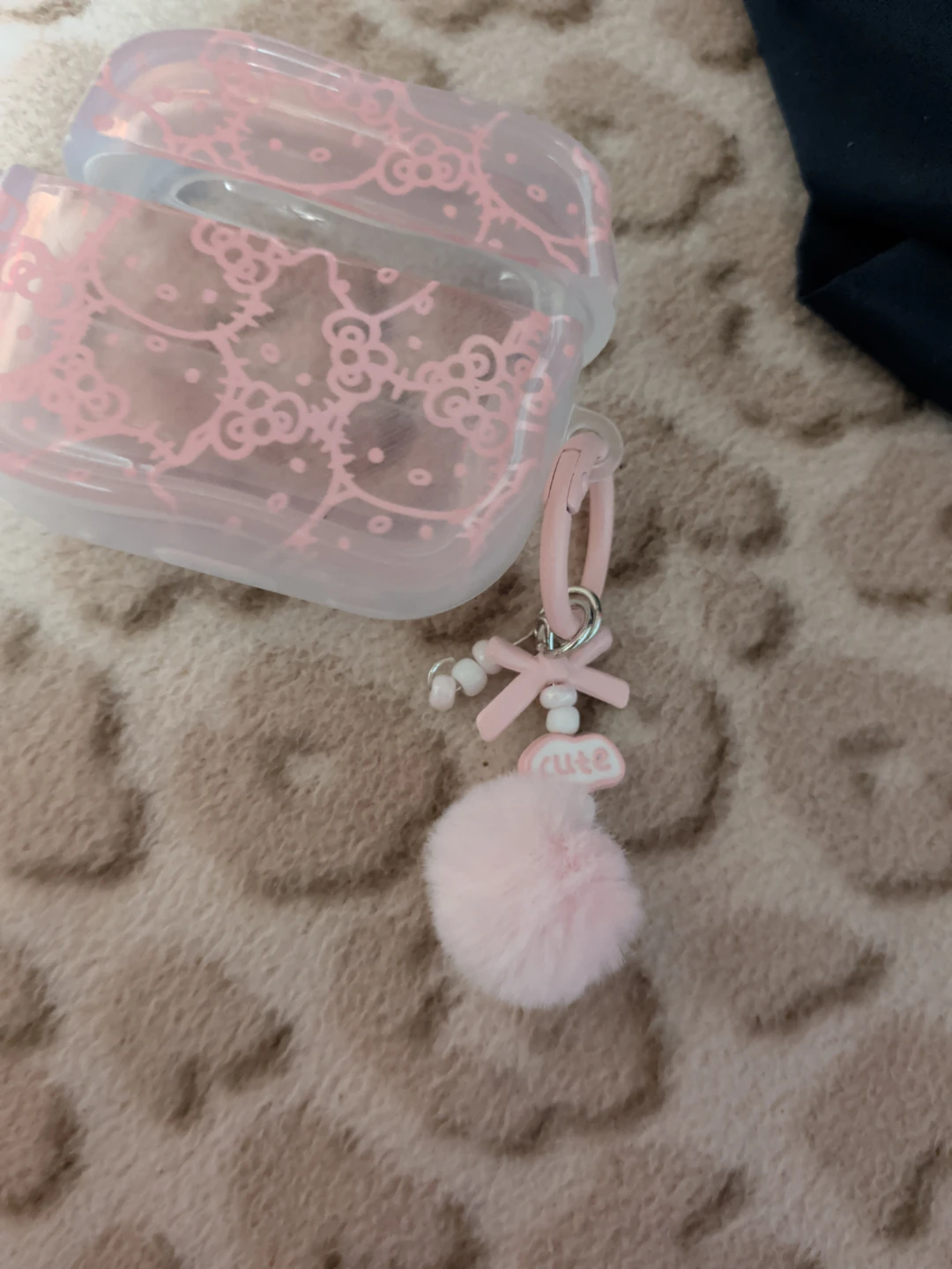 Hello Kitty AirPod Case with Charm - photo 2